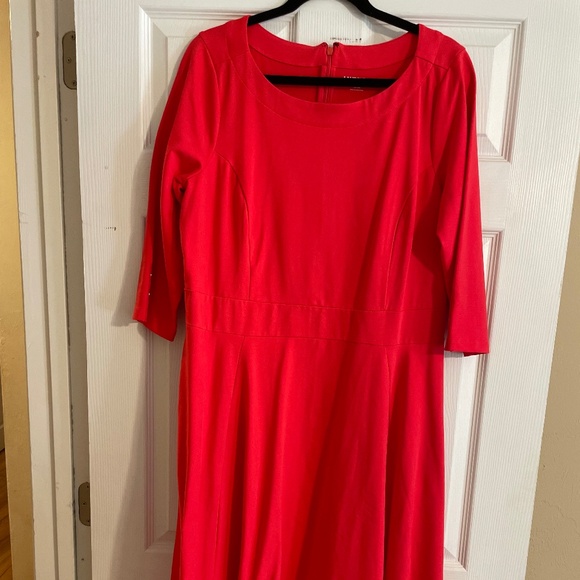 New never worn Lands’ End 3/4 sleeve tea length dress - Picture 2 of 3